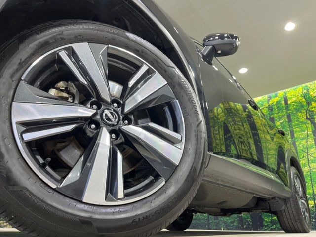 �y����19�C���`�A���~�z�C�[���z�O�ςɃ}�b�`���������A���~�z�C�[���𑕒����Ă���܂��B�e��ЊO�A���~�z�C�[����A�X�^�b�h���X�^�C�����戵�����Ă���܂��B���񂲑��k����������