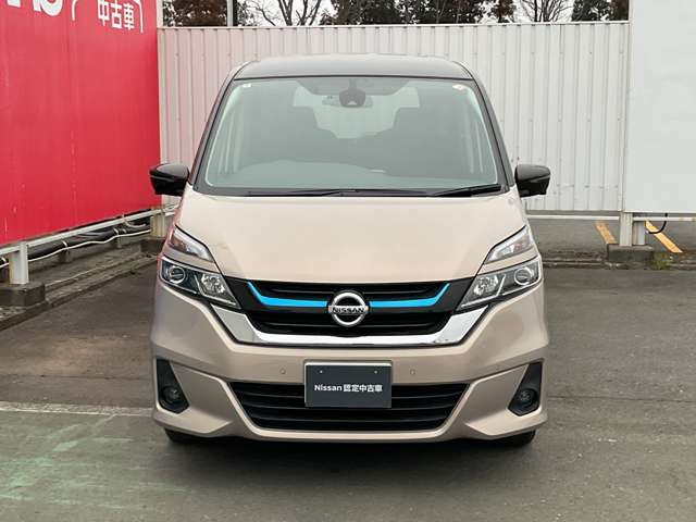 セレナ1.2 e-POWER X チェアキャブ スロープタイプ 車いす1名 サード仕様