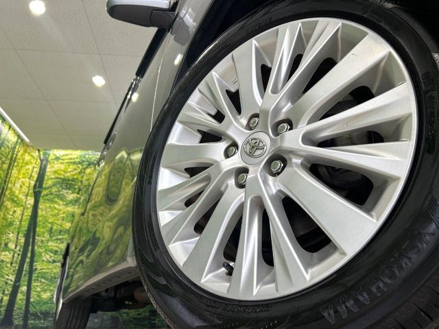�y����18�C���`�A���~�z�C�[���z�O�ςɃ}�b�`���������A���~�z�C�[���𑕒����Ă���܂��B�e��ЊO�A���~�z�C�[����A�X�^�b�h���X�^�C�����戵�����Ă���܂��B���񂲑��k����������