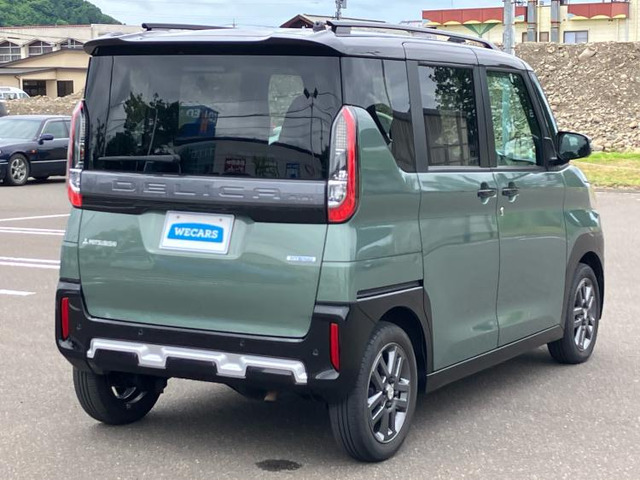 デリカミニT プレミアム 4WD
