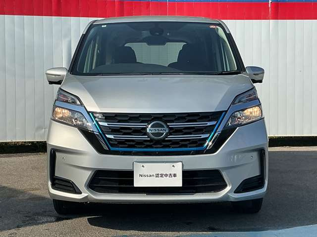セレナ1.2 e-POWER XV