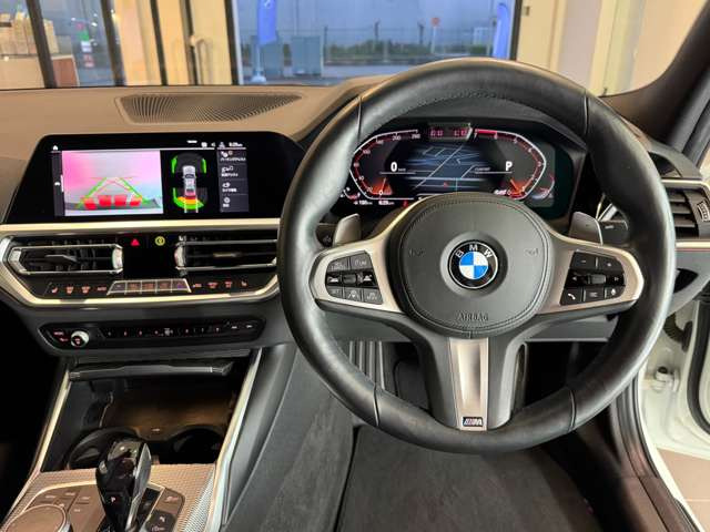 3シリーズセダン320i Mスポーツ