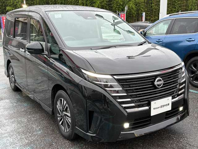 セレナ1.4 e-POWER ハイウェイスターV