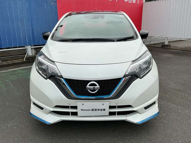 ノート1.2 e-POWER X ブラックアロー
