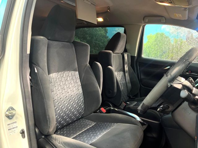 �^�]�Ȃ܂��ɂ͏\���ȃX�y�[�X������A�啿�ȕ��ł��������^�]���Ă�����������ł��B