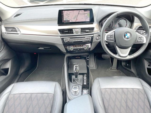X1xドライブ 18d xライン エディション ジョイプラス 4WD
