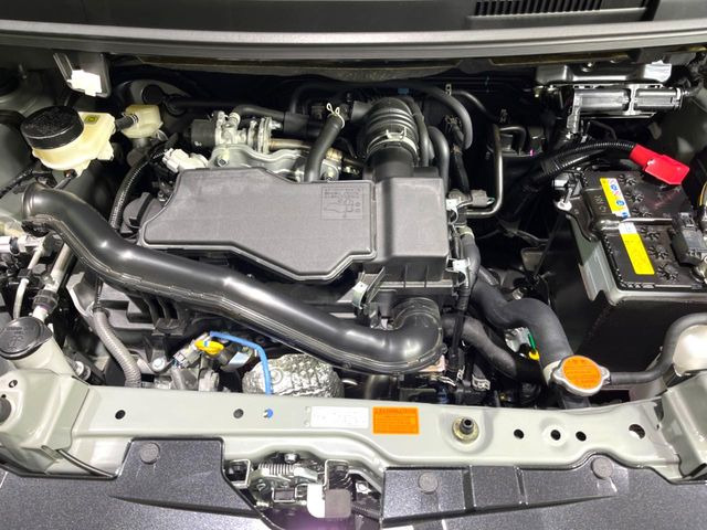 親切・丁寧な専門メカニックスタッフが応対!・車検・点検整備・事故等の修理などアフターサービスも安心。お車のカスタマイズもネクステージのサービススタッフまでご相談ください!