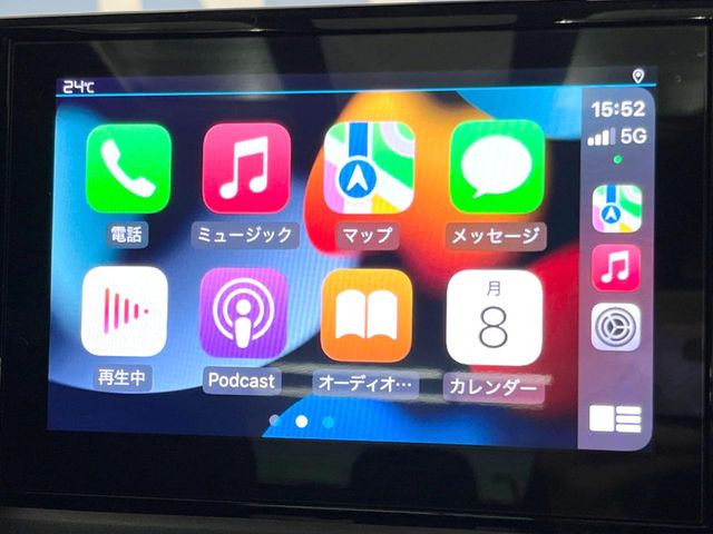 ��Apple Car Play:�X�}�z�Ƃ̗L���ڑ��ŁA�i�r�E�I�[�f�B�I�Đ��ȂǃX�}�z�̃A�v���@�\����ʂł��g����֗��@�\�ł�!