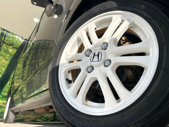 �y����14�C���`�A���~�z�C�[���z�O�ςɃ}�b�`���������A���~�z�C�[���𑕒����Ă���܂��B�e��ЊO�A���~�z�C�[����A�X�^�b�h���X�^�C�����戵�����Ă���܂��B���񂲑��k����������