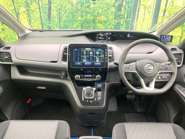セレナ1.2 e-POWER ハイウェイスターV