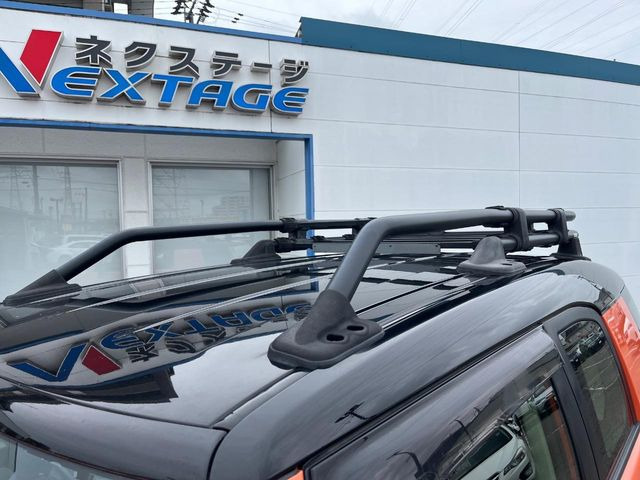 �y���[�t���b�N�z�O�ς��������Ȉ�ۂɂ��ASUV�炵�������������b�N�t��!�������ύڂ��\�ł��̂ŁA�L�����v��A�E�g�h�A�A�e��X�|�[�c�ȂǃA�N�e�B�u�Ȏg�p�ɂ��҂�����ł��B