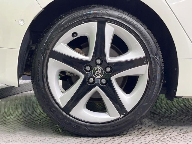 �y����17�C���`�A���~�z�C�[���z�O�ςɃ}�b�`���������A���~�z�C�[���𑕒����Ă���܂��B�e��ЊO�A���~�z�C�[����A�X�^�b�h���X�^�C�����戵�����Ă���܂��B���񂲑��k����������