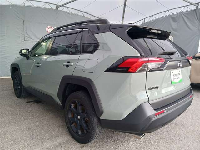 RAV42.0 アドベンチャー オフロードパッケージ II 4WD