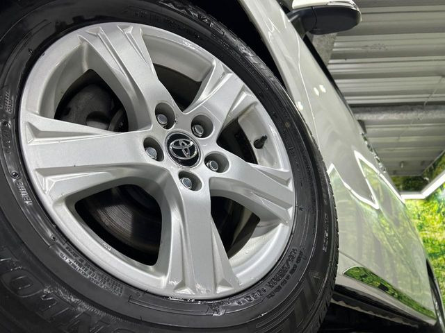 �y����16�C���`�A���~�z�C�[���z�O�ςɃ}�b�`���������A���~�z�C�[���𑕒����Ă���܂��B�e��ЊO�A���~�z�C�[����A�X�^�b�h���X�^�C�����戵�����Ă���܂��B���񂲑��k����������