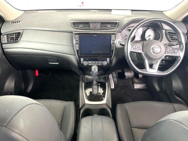 エクストレイル2.0 20Xi