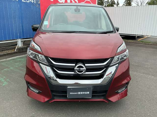 セレナ2.0 ハイウェイスター S-HYBRID チェアキャブスロープ車いす1名セカンド仕様