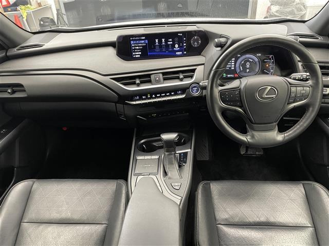 UX250h バージョンL