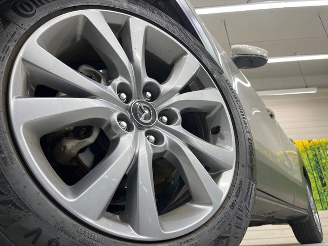 �y�����A���~�z�C�[���z�O�ςɃ}�b�`���������A���~�z�C�[���𑕒����Ă���܂��B�e��ЊO�A���~�z�C�[����A�X�^�b�h���X�^�C�����戵�����Ă���܂��B���񂲑��k����������
