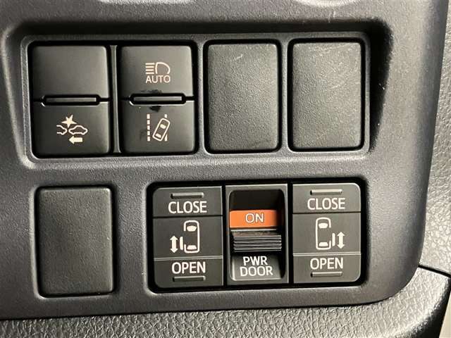 ヴォクシー2.0 ZS 煌