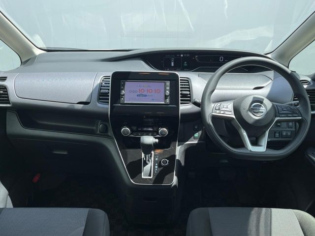 セレナ2.0 XV