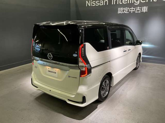 セレナ1.2 e-POWER ハイウェイスターV