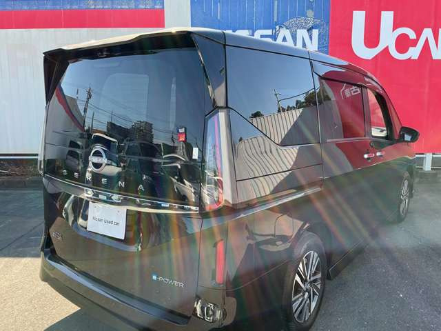 セレナ1.4 e-POWER ハイウェイスターV
