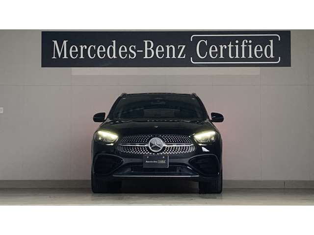 GLAクラスGLA200d 4マチック AMGラインパッケージ 4WD