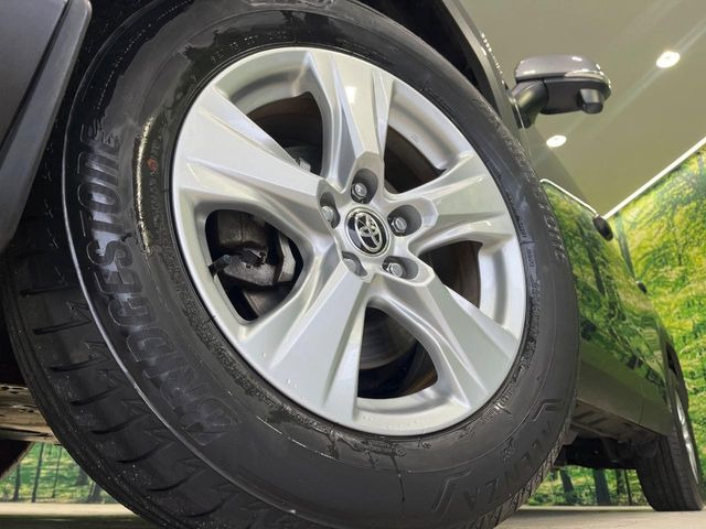 �y����17�C���`�A���~�z�C�[���z�O�ςɃ}�b�`���������A���~�z�C�[���𑕒����Ă���܂��B�e��ЊO�A���~�z�C�[����A�X�^�b�h���X�^�C�����戵�����Ă���܂��B���񂲑��k����������