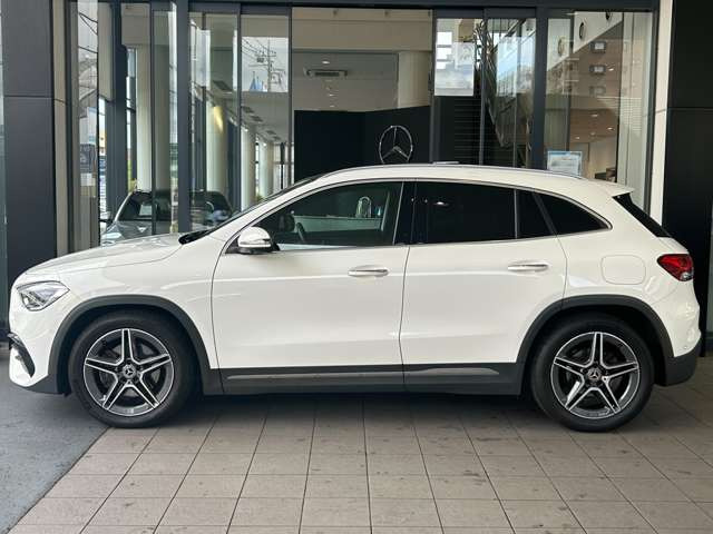 GLAクラスGLA200d 4マチック AMGライン 4WD