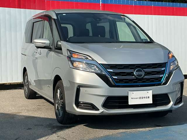 セレナ1.2 e-POWER XV