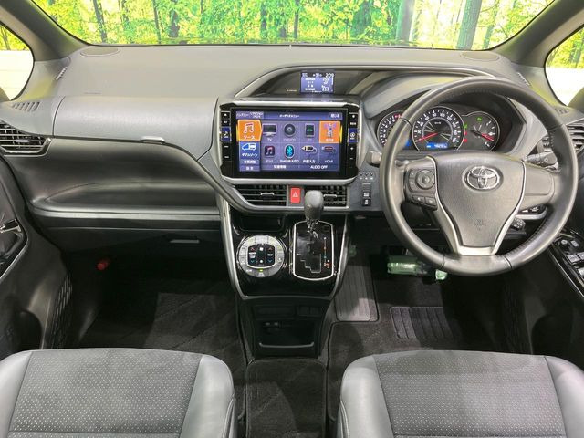 ヴォクシー2.0 ZS 煌III