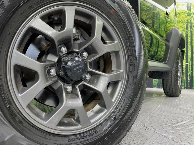 �y����15�C���`�A���~�z�C�[���z�O�ςɃ}�b�`���������A���~�z�C�[���𑕒����Ă���܂��B�e��ЊO�A���~�z�C�[����A�X�^�b�h���X�^�C�����戵�����Ă���܂��B���񂲑��k����������
