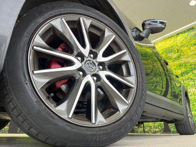 �y����18�C���`�A���~�z�C�[���z�O�ςɃ}�b�`���������A���~�z�C�[���𑕒����Ă���܂��B�e��ЊO�A���~�z�C�[����A�X�^�b�h���X�^�C�����戵�����Ă���܂��B���񂲑��k����������