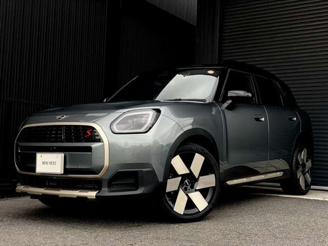 ミニカントリーマンS ALL4 DCT 4WD