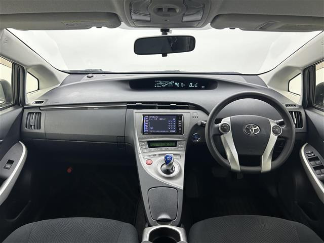 プリウス1.8 S
