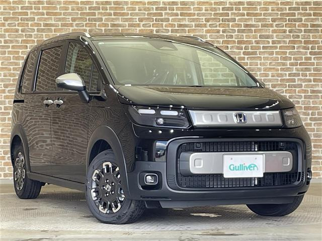 フリード1.5 e:HEV クロスター 4WD