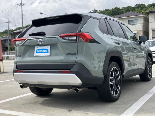 RAV42.0 アドベンチャー 4WD