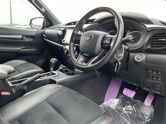 ハイラックス2.4 Z GRスポーツ ディーゼル 4WD
