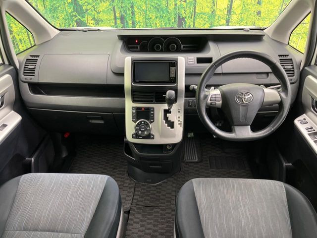 ヴォクシー2.0 ZS 煌