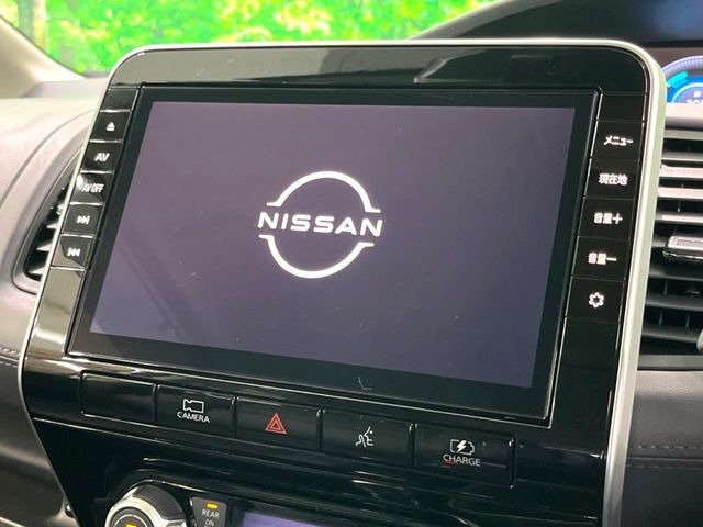 セレナ1.2 e-POWER ハイウェイスターV アーバンクロム
