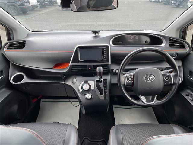 シエンタ1.5 G クエロ 4WD