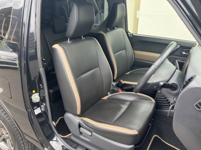 �y���烌�U�[�V�[�g�z����̂ӂ���肪�e�ՂŃ����e�i���X�����ȒP�ȁA�@�\���ɗD��鍇����v���̗p�����㎿�ȃV�[�g�ł��B����S�n���悭�A���������ӂ��S�n�ǂ��ԓ���Ԃ����o���Ă���܂��B