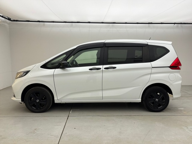 フリード+1.5 G ブラックスタイル 4WD