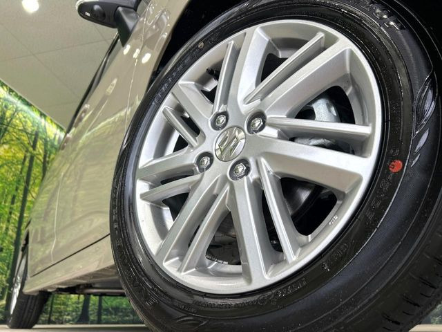 �y����15�C���`�A���~�z�C�[���z�O�ςɃ}�b�`���������A���~�z�C�[���𑕒����Ă���܂��B�e��ЊO�A���~�z�C�[����A�X�^�b�h���X�^�C�����戵�����Ă���܂��B���񂲑��k����������