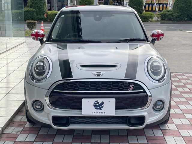 �������x�̃K���X�疌�ŝ����͂������A�㎿�ȃc���E����������B���O����_���J�����؂Ȉ��Ԃ�ی삵�A�F�����E�򉻂�h�~�B�u�e�X�v���b�V���R�[�g�v�A�u�e�v���~�b�T�R�[�g�v���炨�I�т��������܂��B