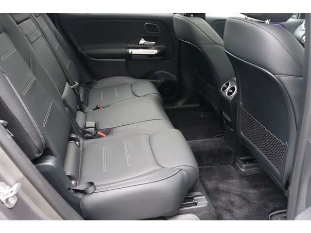 EQB350 4マチック AMGラインパッケージ 4WD