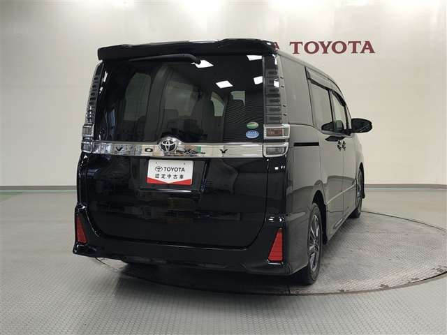ヴォクシー2.0 ZS