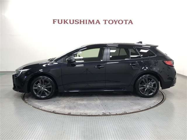 カローラツーリング1.8 ハイブリッド W×B E-Four 4WD