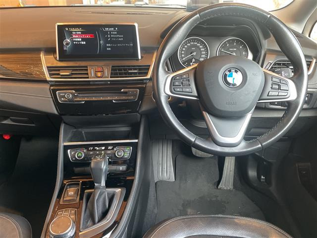 2シリーズグランツアラー218d ラグジュアリー