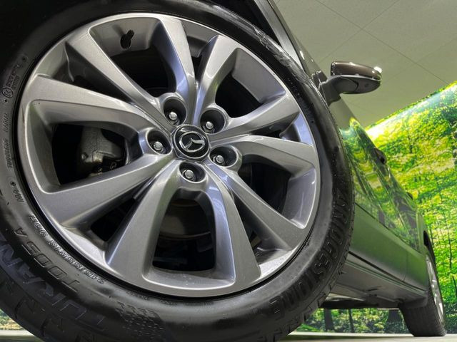 �y����18�C���`�A���~�z�C�[���z�O�ςɃ}�b�`���������A���~�z�C�[���𑕒����Ă���܂��B�e��ЊO�A���~�z�C�[����A�X�^�b�h���X�^�C�����戵�����Ă���܂��B���񂲑��k����������